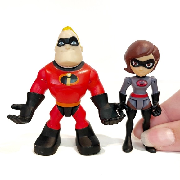 Disney Pixar The Incredibles Action Figure Toy Lot with Streamers Dash Violet - Picture 2 of 11